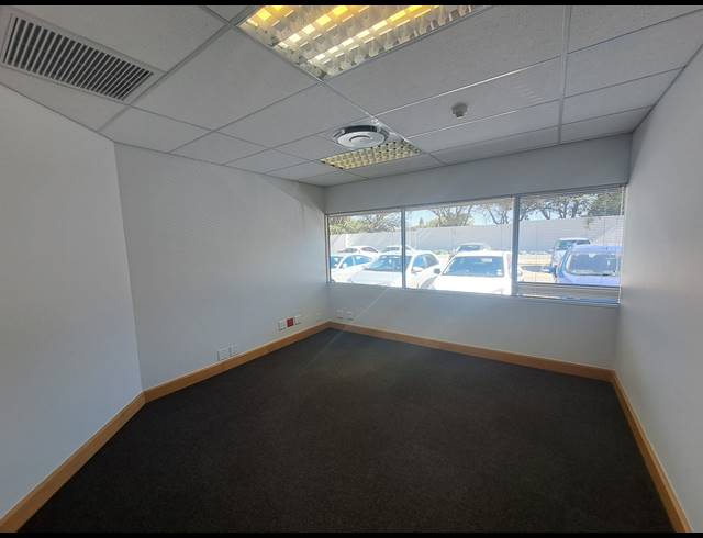937M² OFFICE TO LET IN ILLOVO